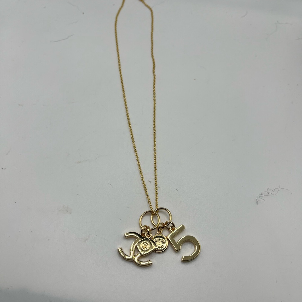 Chanel Necklace w/ Charms - New - Picture 3 of 6